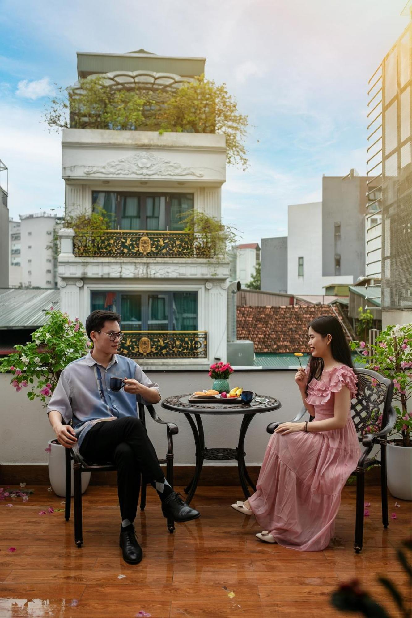 Serene Central Hotel Hanoi Exterior foto